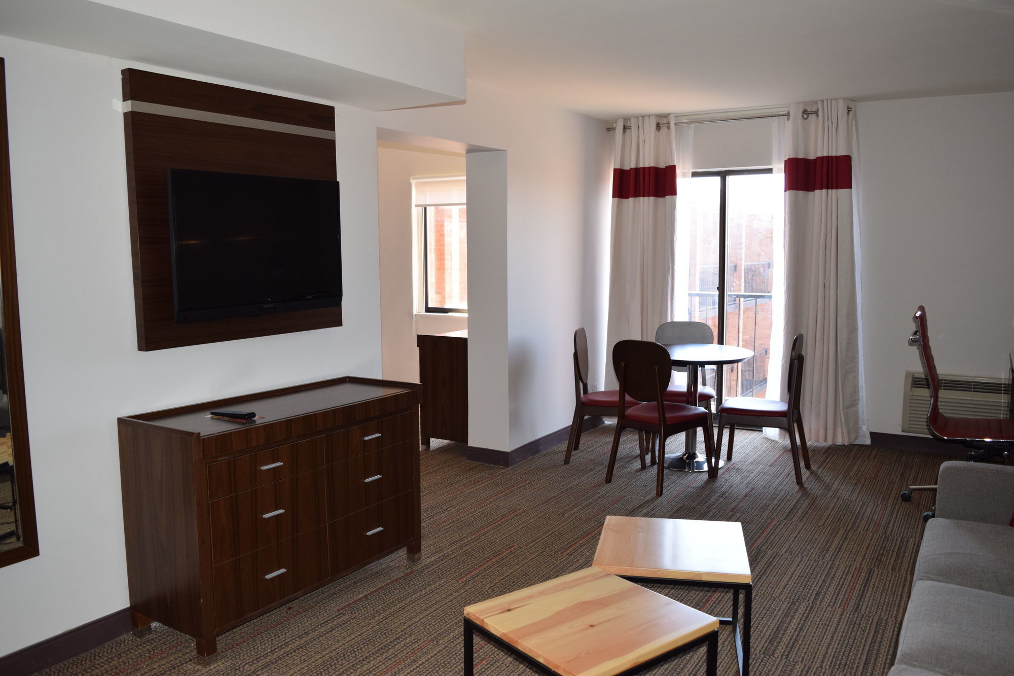Four Points By Sheraton Detroit Novi Phòng bức ảnh