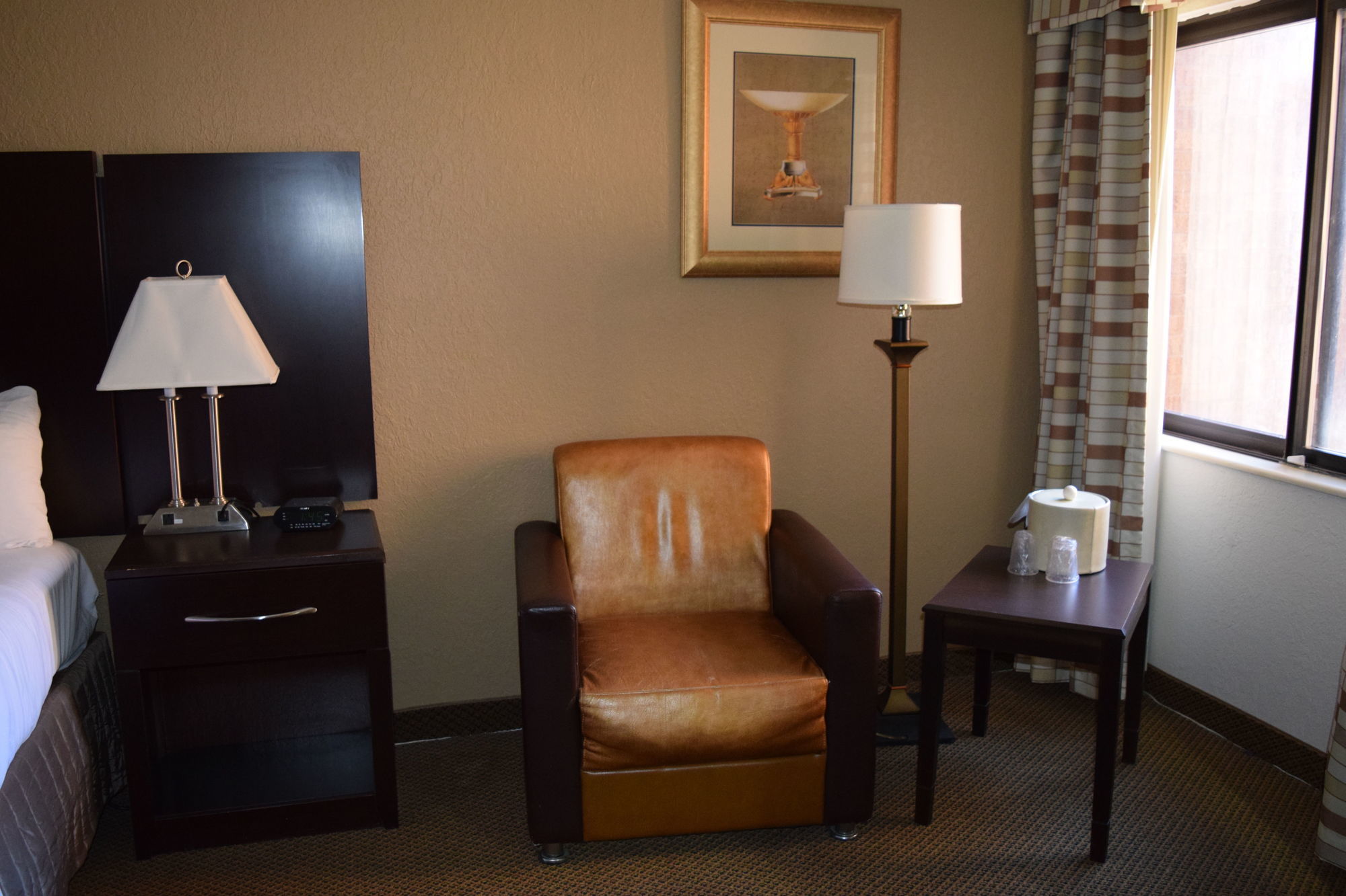Four Points By Sheraton Detroit Novi Phòng bức ảnh